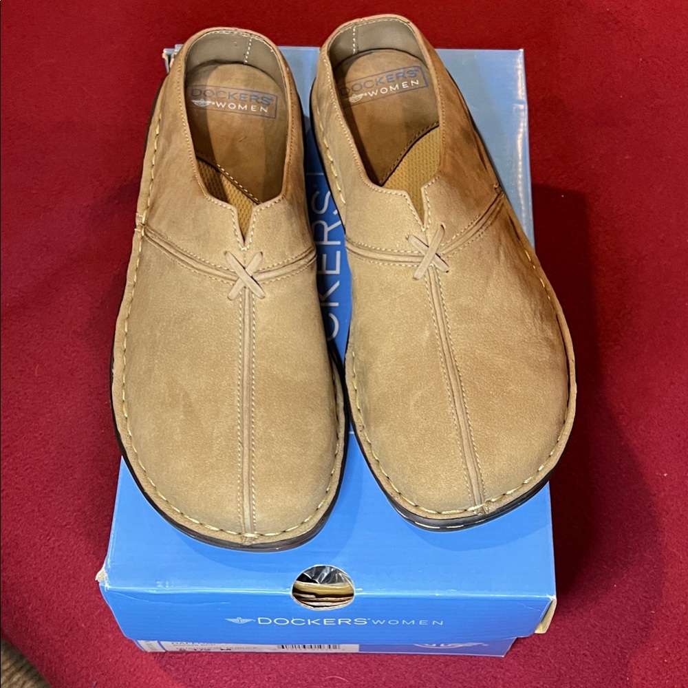 Dockers Women Tan Slip-On Clog Mules